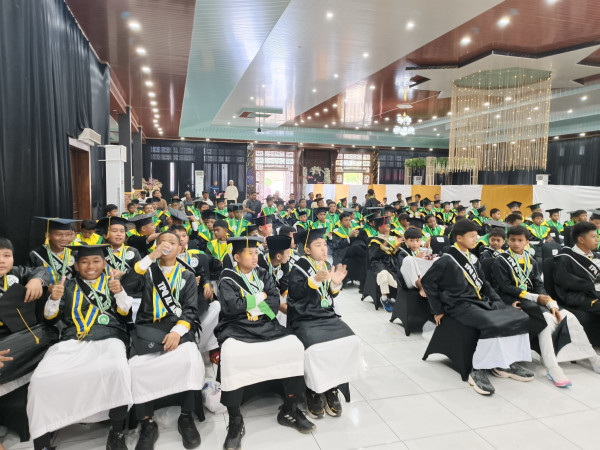 Wisuda Santri XXIV Jadi Bukti Komitmen Wahdah Islamiyah Bulukumba dalam Pembinaan Generasi Qurani